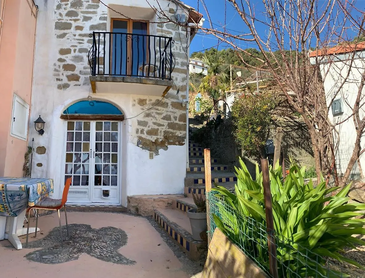 Villa D'Arte Mortola Superiore Apartment